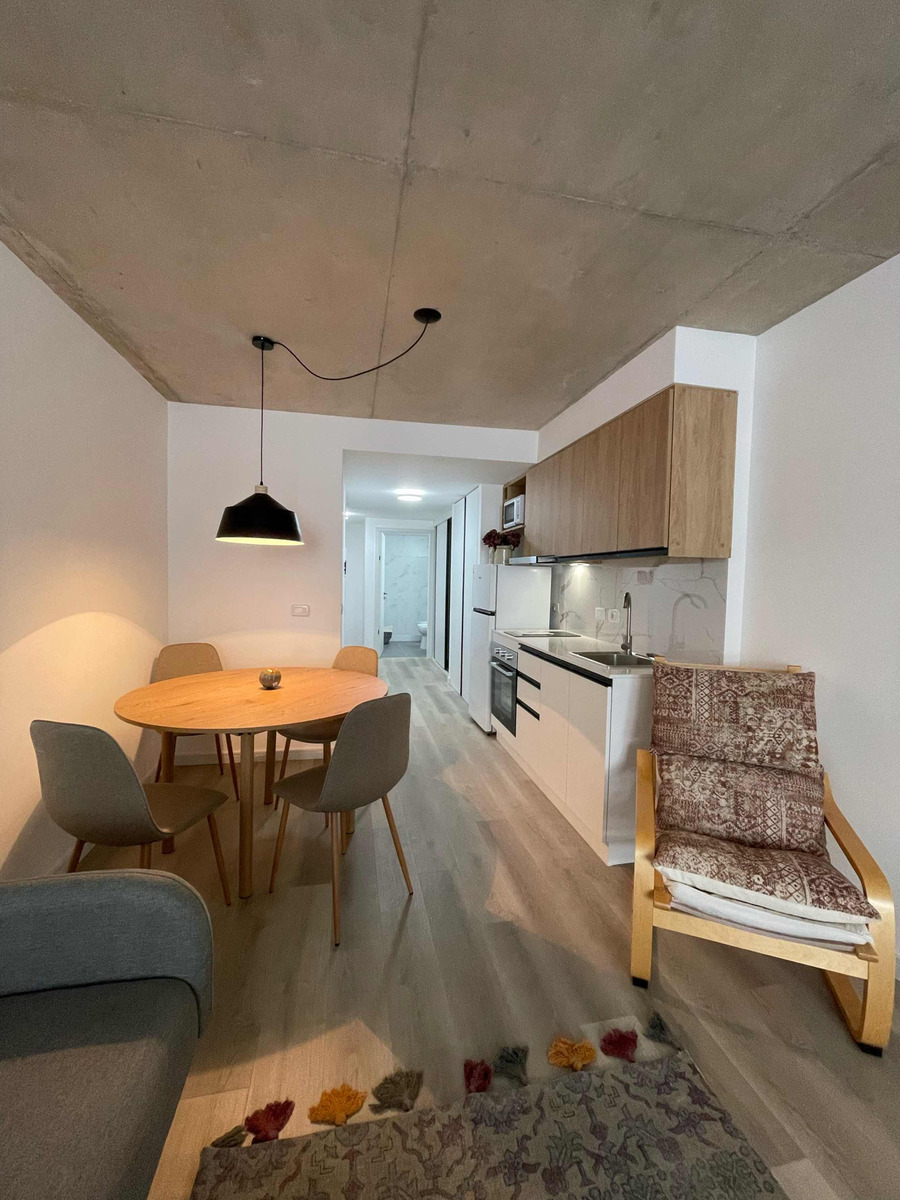  Alquiler Loft Monoambiente amoblado Con Garage Villa Biarritz Punta Carretas Montevideo