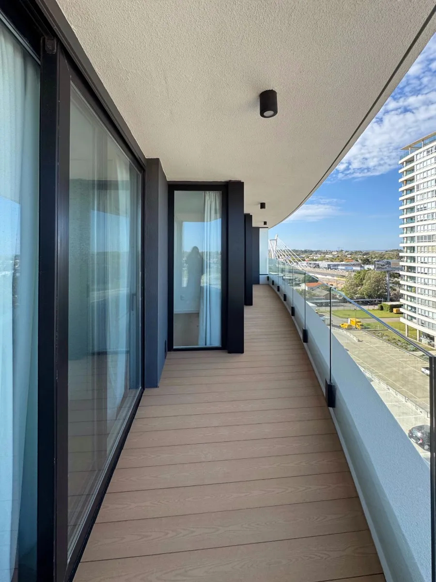  Alquiler apartamento de 2 Dormitorios 2 baños en Carrasco Este, Montevideo.