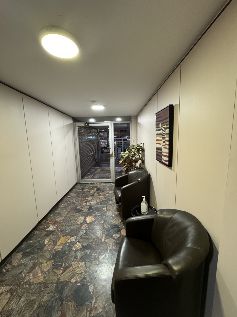  Venta Apartamento 2 Dormitorios 2 Baños Con Estacionamiento Centro