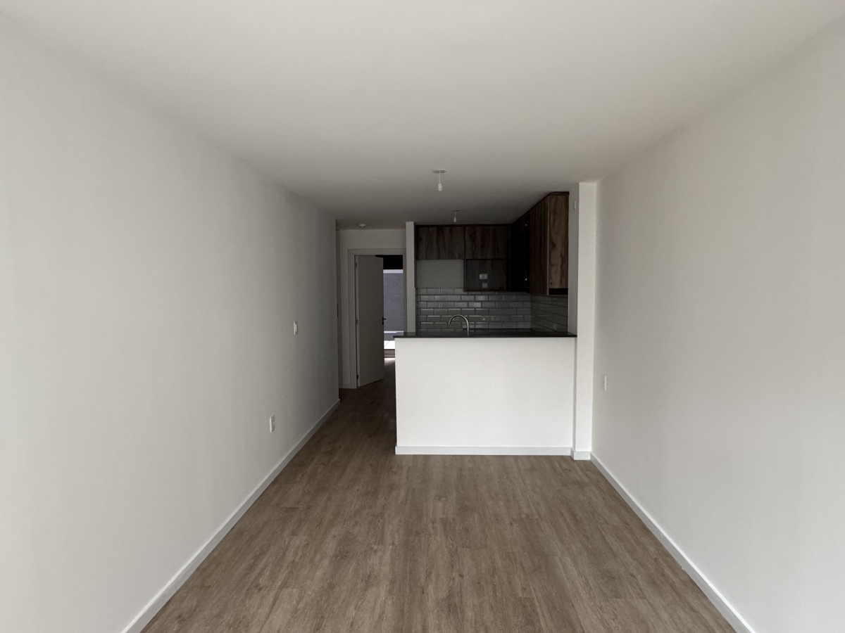  Venta Apartamento 1 Dormitorio a estrenar con patio Cordon Montevideo
