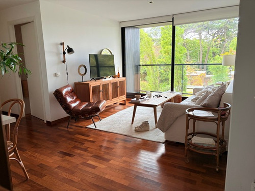  Alquiler apartamento con piscina en Carrasco, Montevideo. 