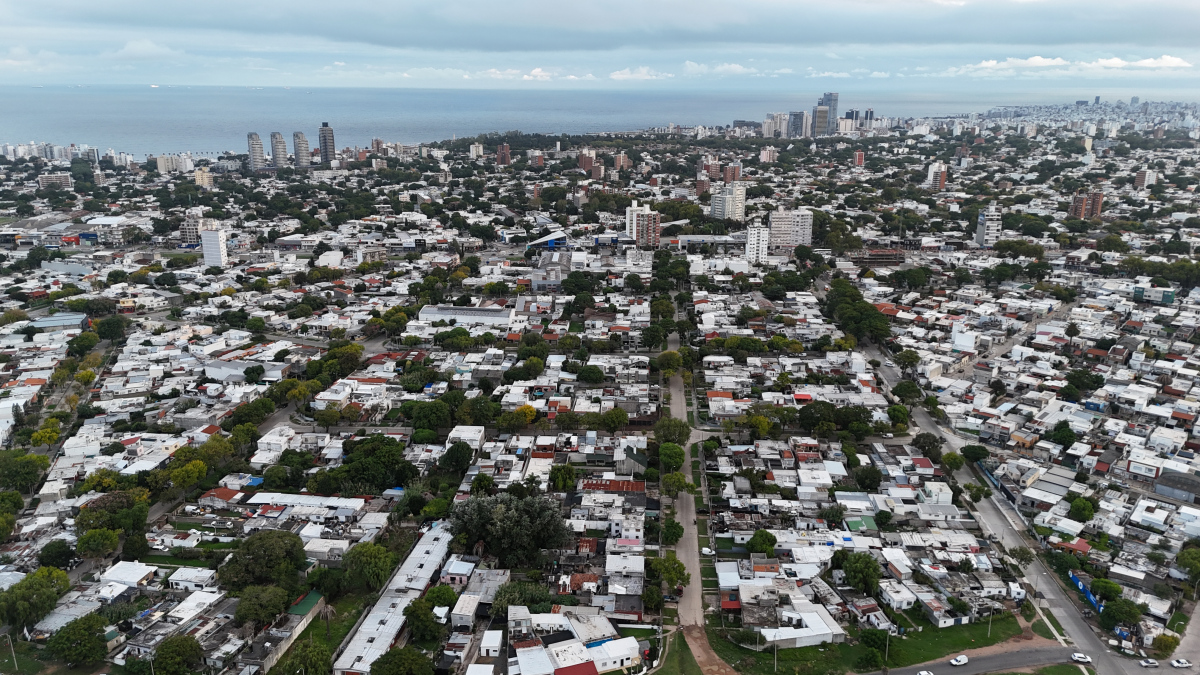  Venta Casa y 2 Apartamentos con Renta Activa en Malvín Norte Vivienda o Inversion Montevideo
