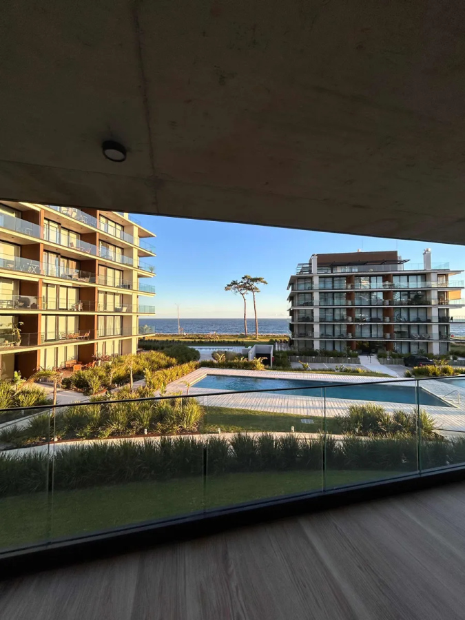  Apartamento en Maldonado, Jardi­n Pinares