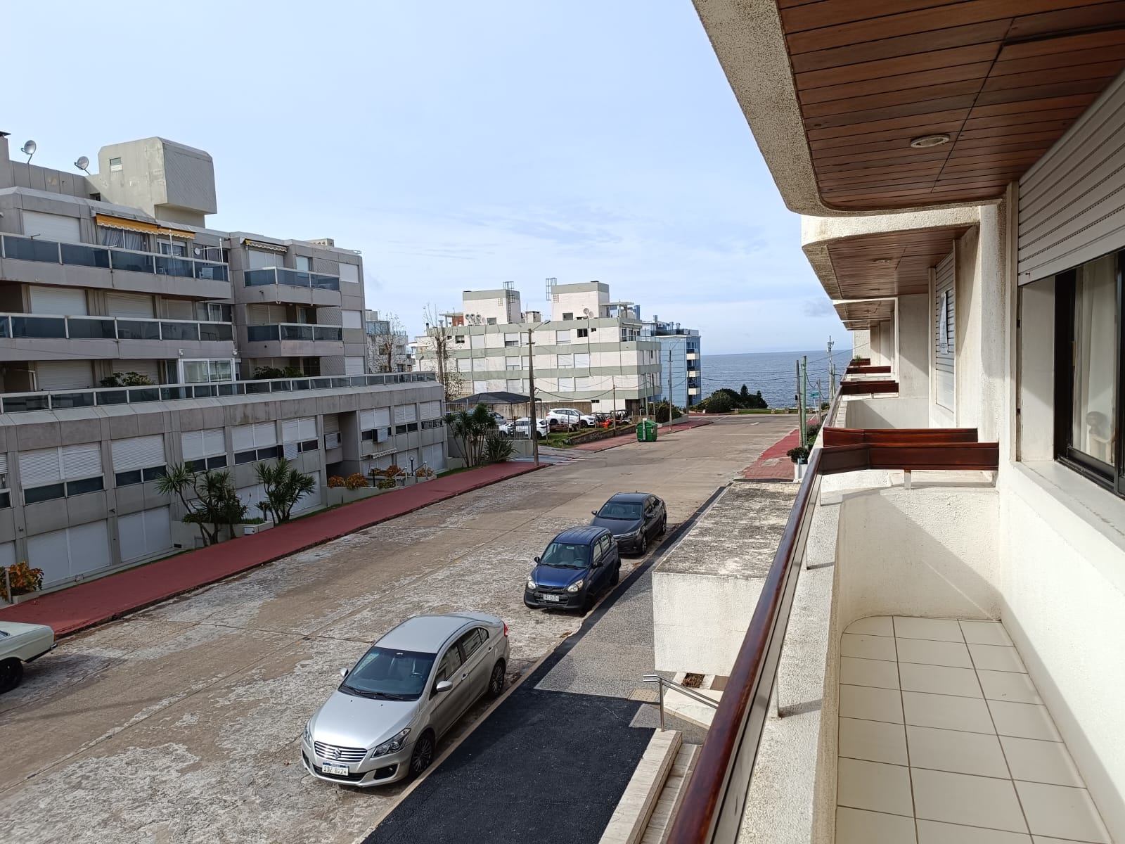  Vendo apartamento, 2 dormitorio, 2 baños, balcón, cochera, amenities, Península, Maldonado