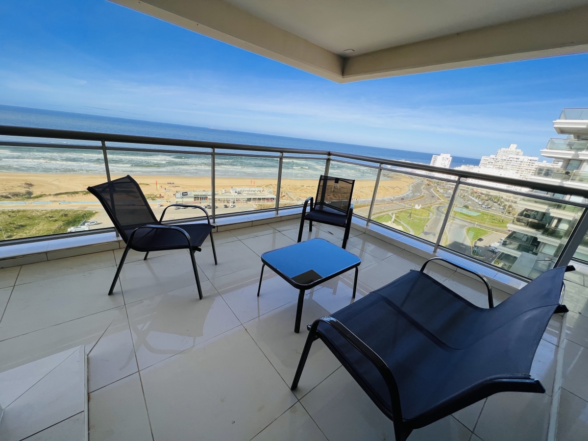  Imperiale  apartamento de 4 dormitorios enalquiler temporal Playa Brava Punta del Este