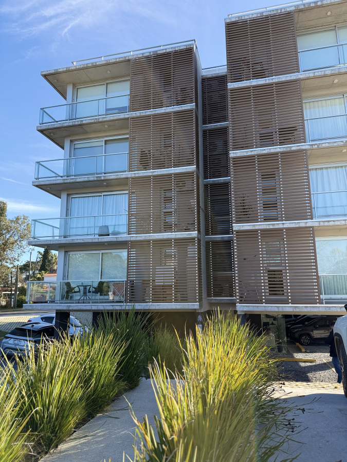  Alquiler anual apartamento 1 dormitorio en Pinares 