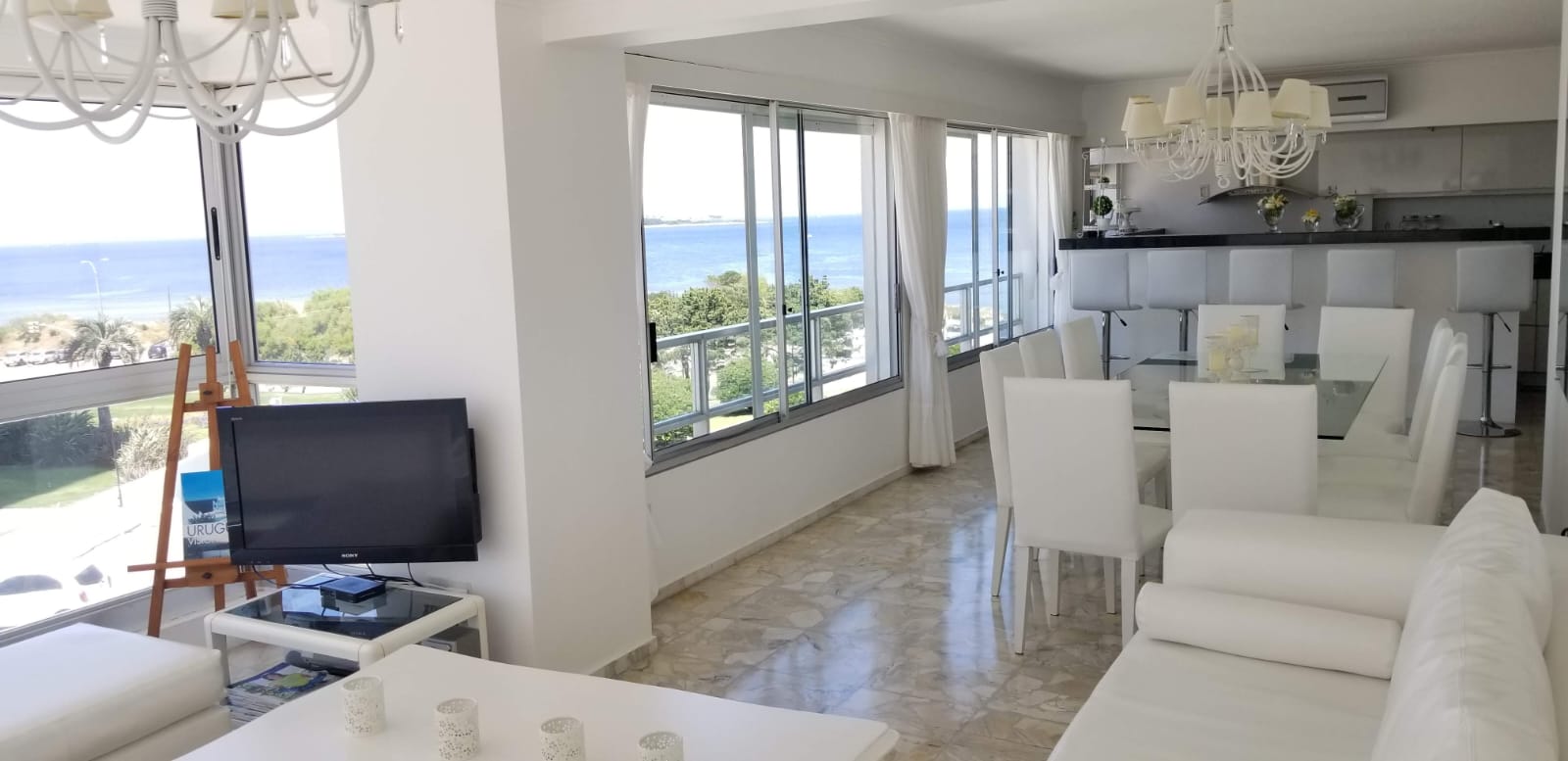  Alquiler invernal y temporal de apartamento en playa mansa con vista al mar y amenities