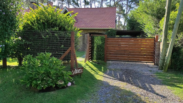  Alquiler temporada casa en Pinares con piscina climatizada 