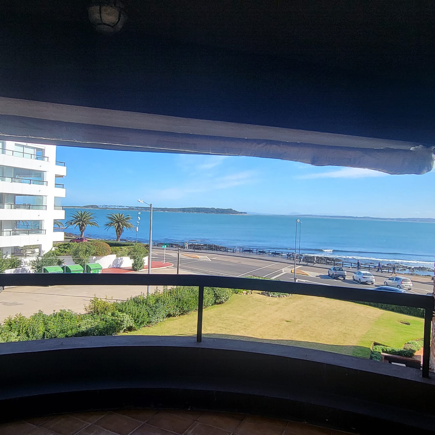  VENTA CON EXCELENTE VISTA EN PENINSULA DEPTO DE 3 DORMITORIOS