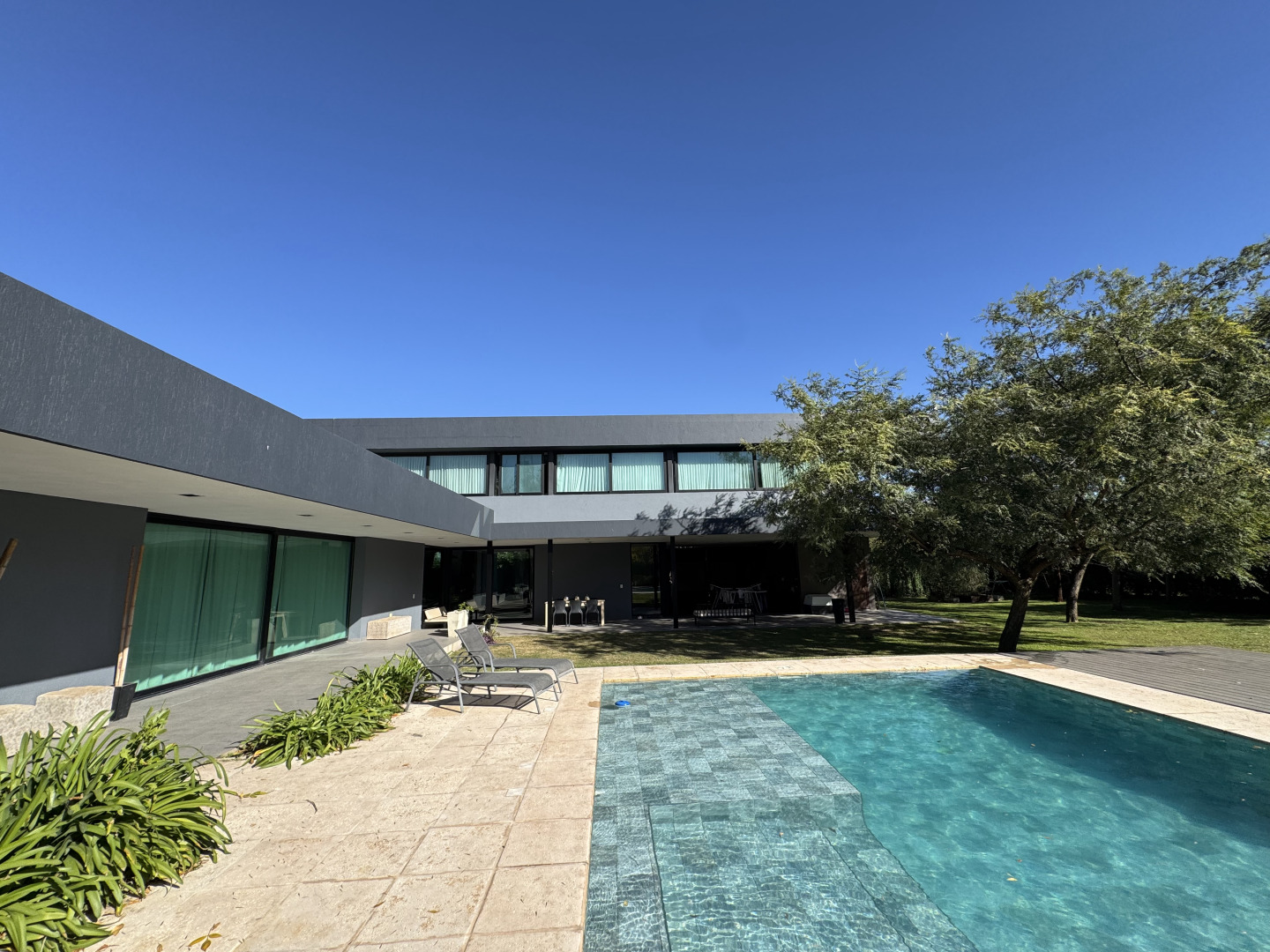  Casa de 5 dormitorios y 5 baños en Chacras de la Villa, Villa Allende. Argentina