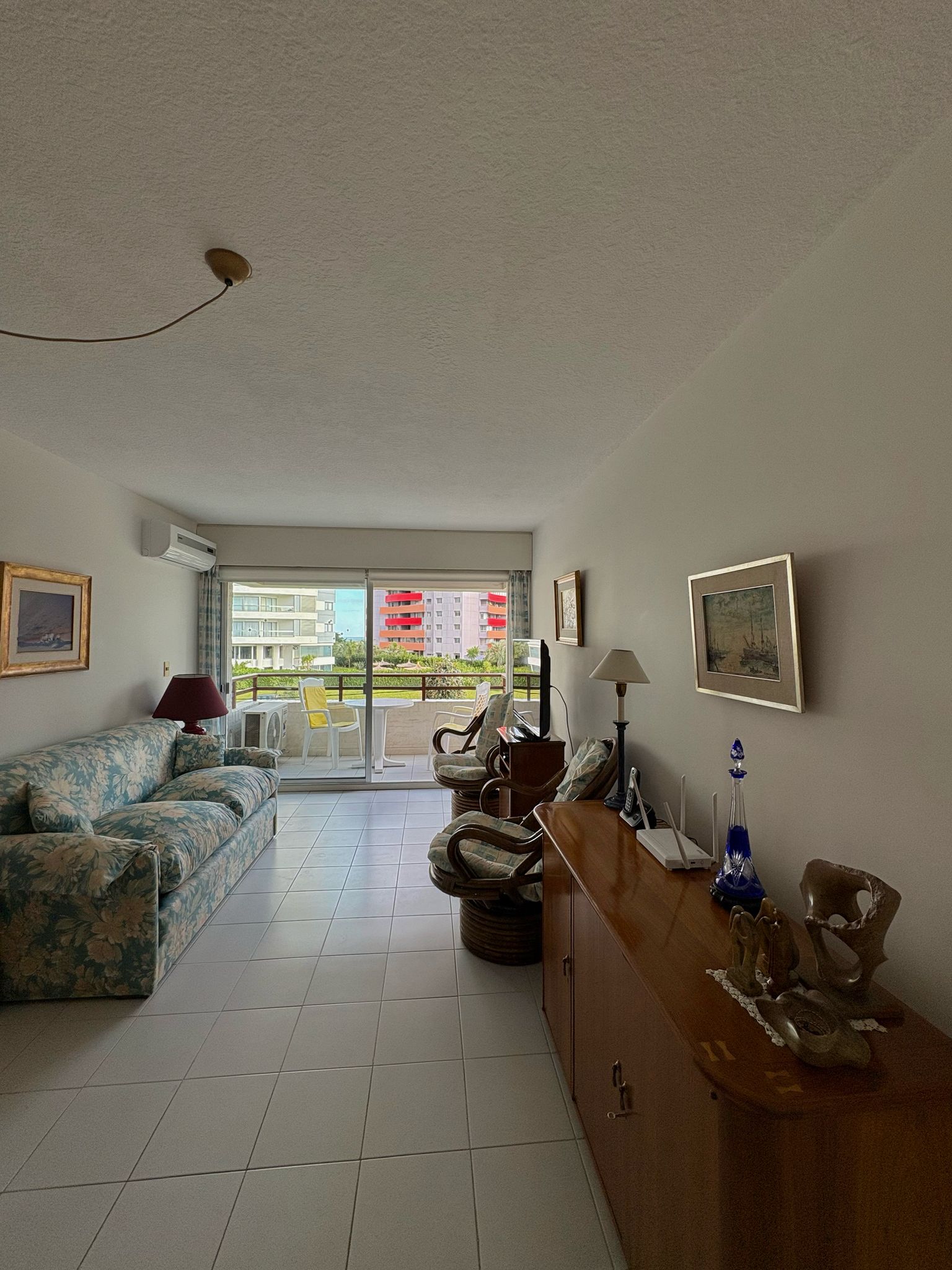  Oportunidad apartamento en venta a 2 cuadras de Playa Brava y 3 de Playa Mansa