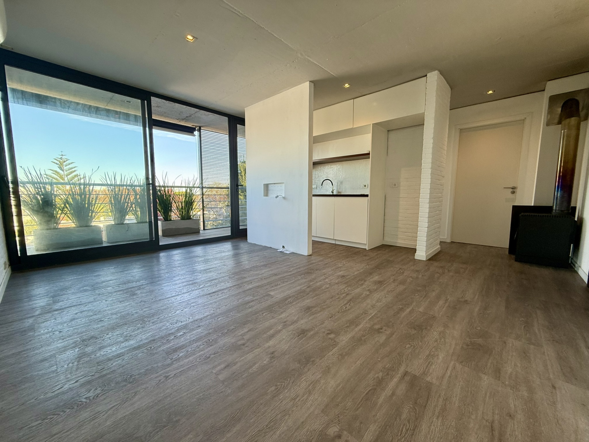  Venta Apartamento de un dormitorio y garaje en Malvín