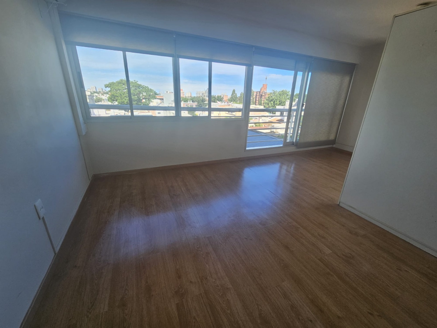  Alquiler Apartamento Monoambiente Grande Buceo con Cochera