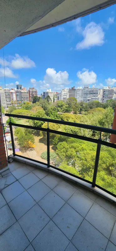  Alquiler Apartamento 1 Dormitorio Punta Carretas con balcon