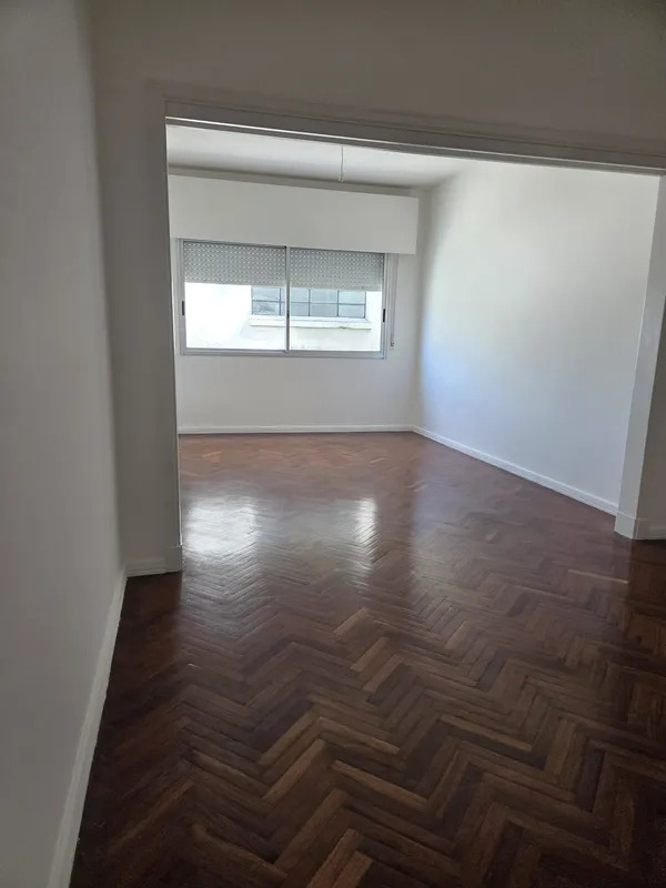  Alquiler Apartamento 1 Dormitorio La Comercial con patio 
