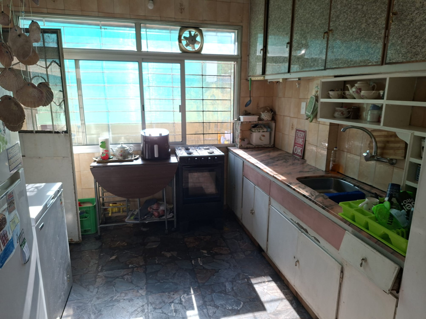  Alquiler Apartamento 4 Dormitorios La Comercial con patio