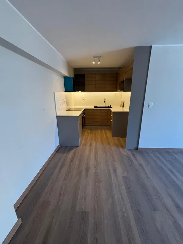 Alquiler Apartamento 1 Dormitorio Pocitos balcon y garaje