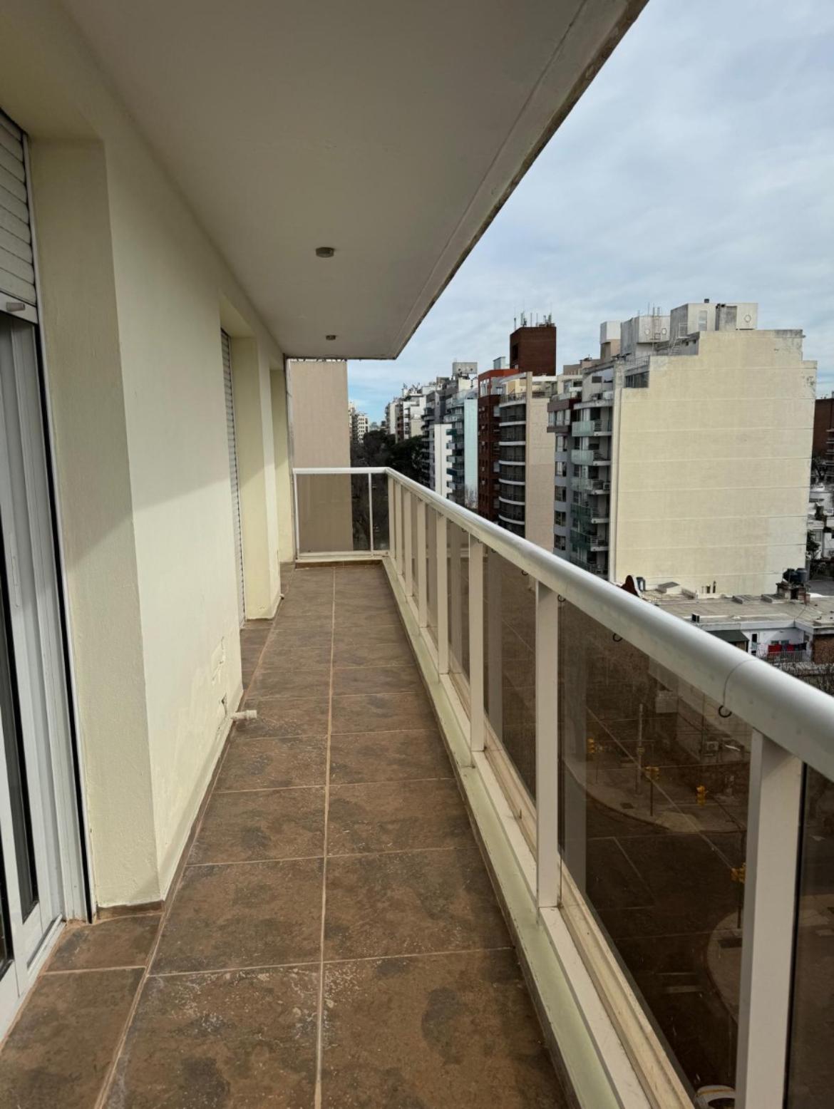  Venta Apartamento 2 Dormitorios Punta Carretas Balcón Cochera