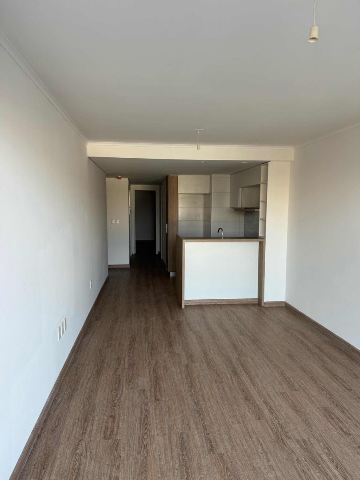  Alquiler apartamento 2 Dormitorios Tres Cruces Balcón cochera