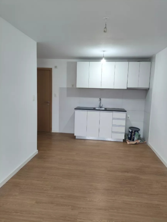  Alquiler Apartamento 2 Dormitorios Barrio Sur Balcón Cochera