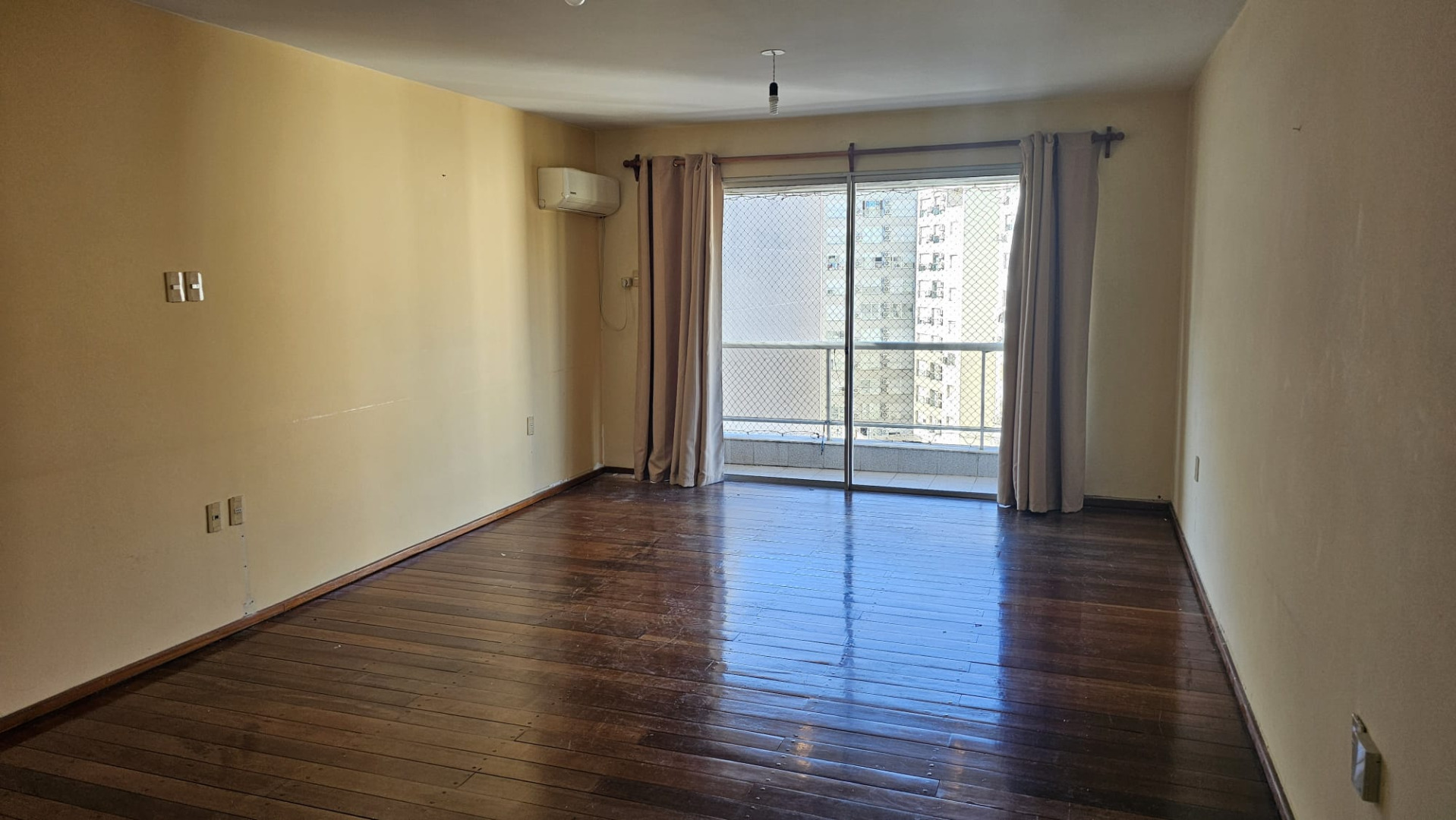  Alquiler Apartamento 3 Dormitorios Pocitos con Balcon