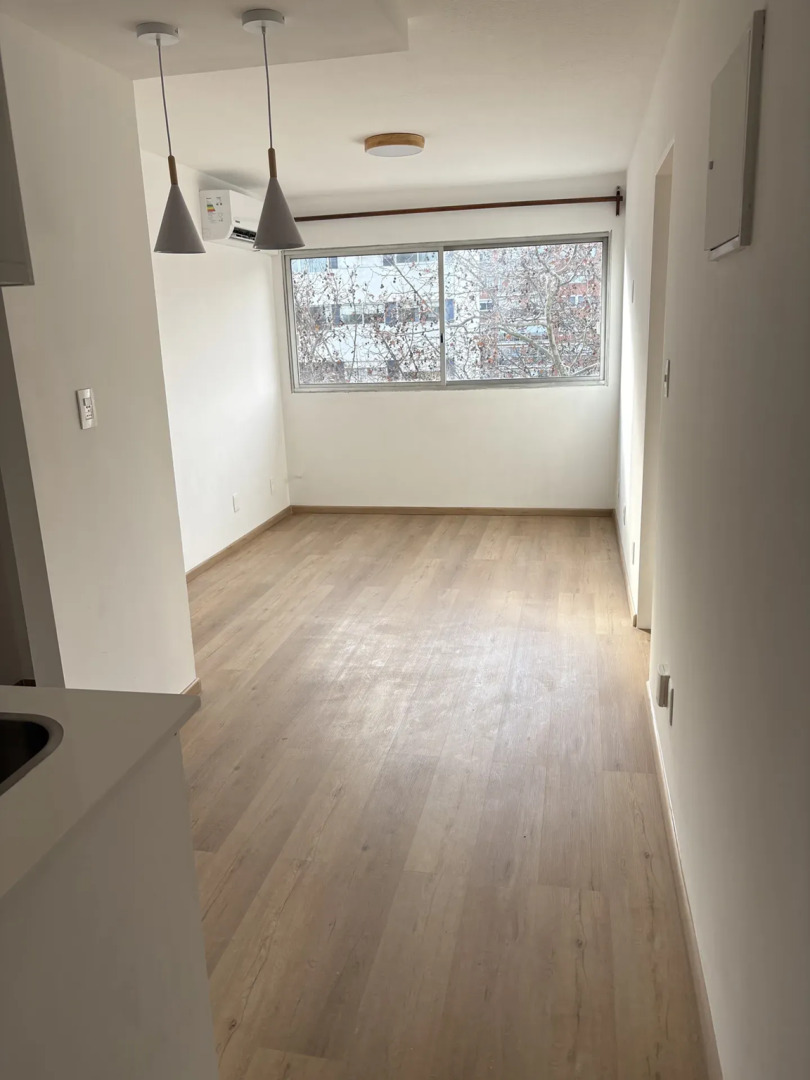 Alquiler Apartamento 1 Dormitorio Punta Carretas con Garaje