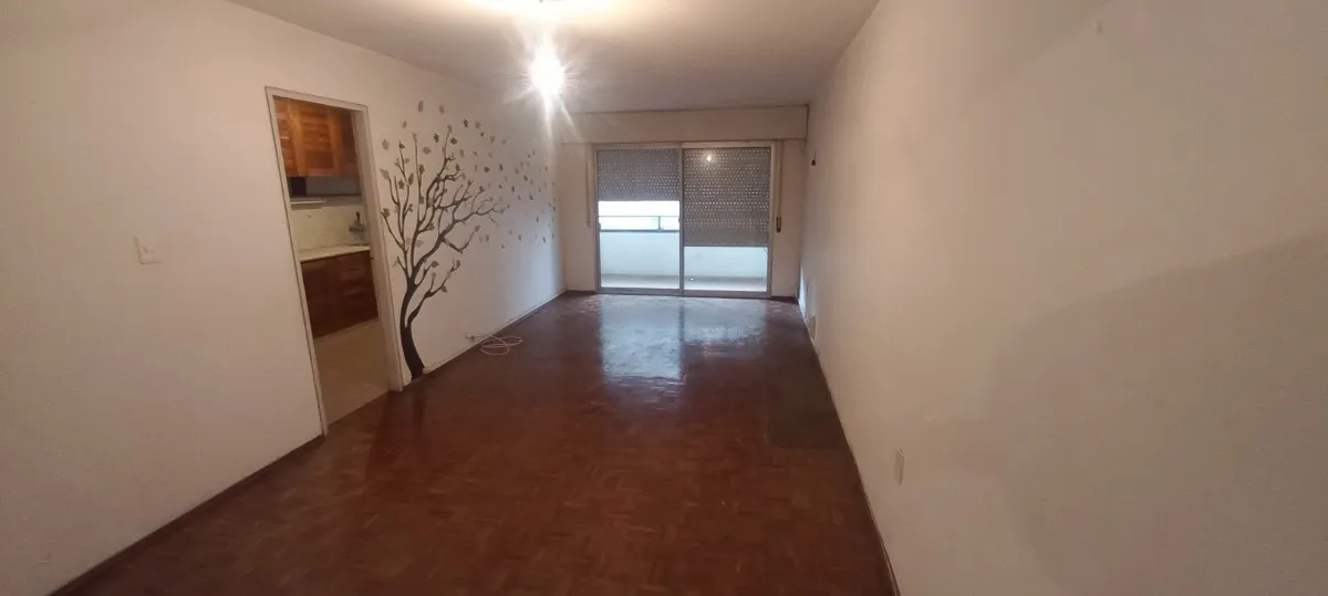  Alquiler Apartamento 3 Dormitorios Cordón con patio 