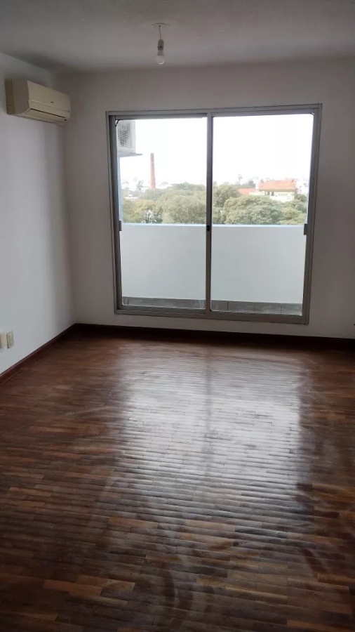  Alquiler Apartamento 1 Dormitorio Tres Cruces Balcón