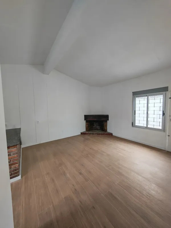  Alquiler Apartamento 2 Dormitorios Buceo con patio y cochera