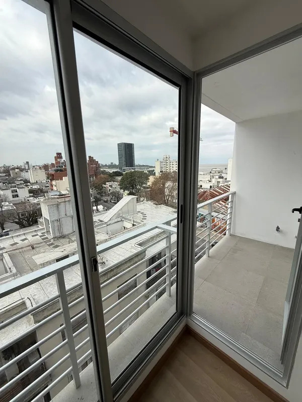  Alquiler Apartamento 1 Dormitorio Barrio Sur con garaje