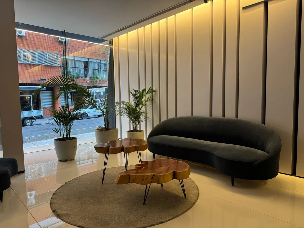  Alquiler o Venta Apartamento 2 Dormitorios Centro con balcon