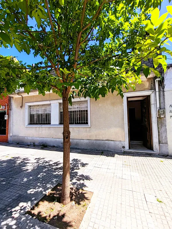  Venta Casa 2 Dormitorios Reducto con terraza con parrillero 