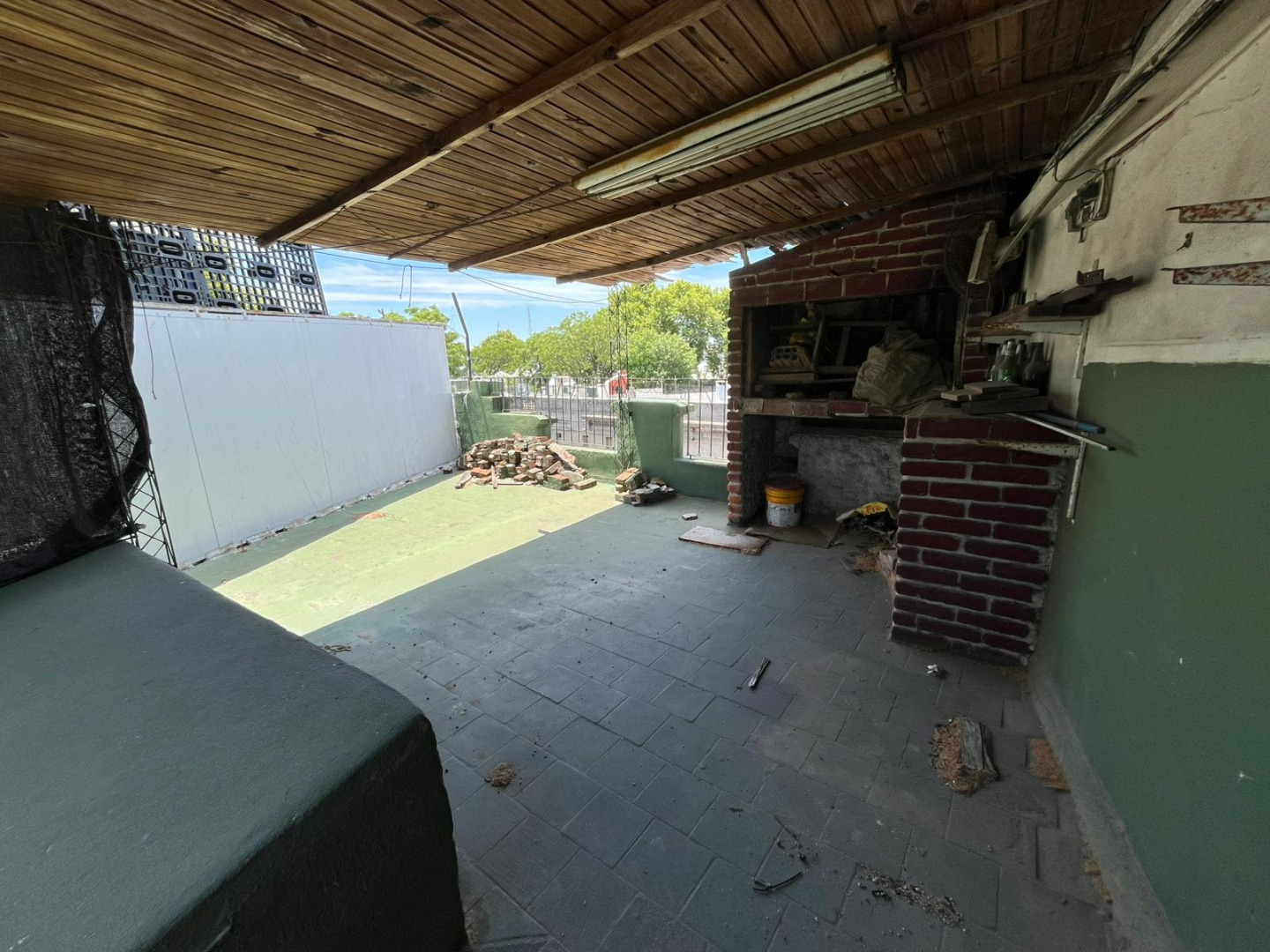  Venta Casa a Reciclar 2 Dormitorios Aguada terraza y parrillero
