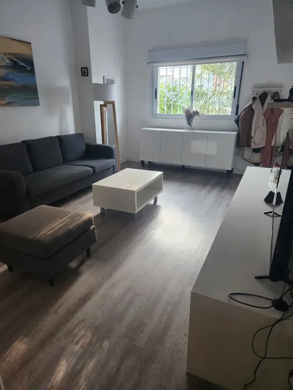  Venta Casa 4 Dormitorios Malvin con patio y garaje