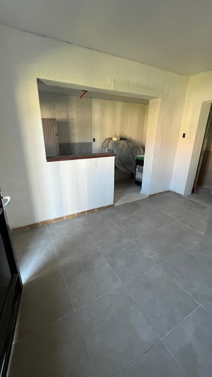  Alquiler Casa 1 Dormitorio Malvin Norte con Jardin y Cochera