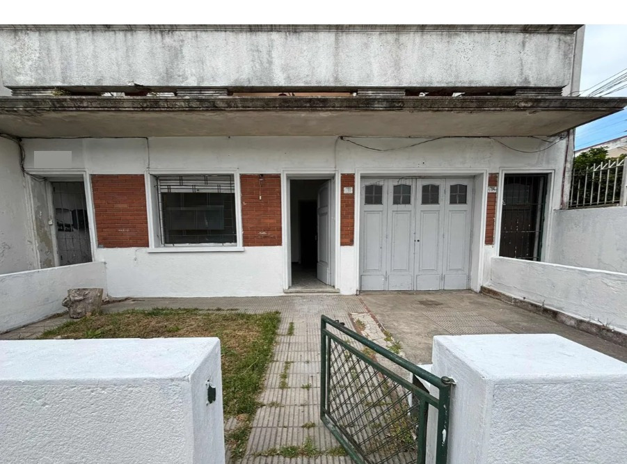  Alquiler Casa 1 Dormitorio Brazo Oriental con jardin y garaje