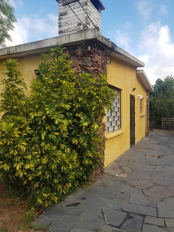  Casa en Venta en Lomas de Solymar. Canelones. Frente al Mar. 3 Dormitorios. Cochera. Patio y Barbacoa