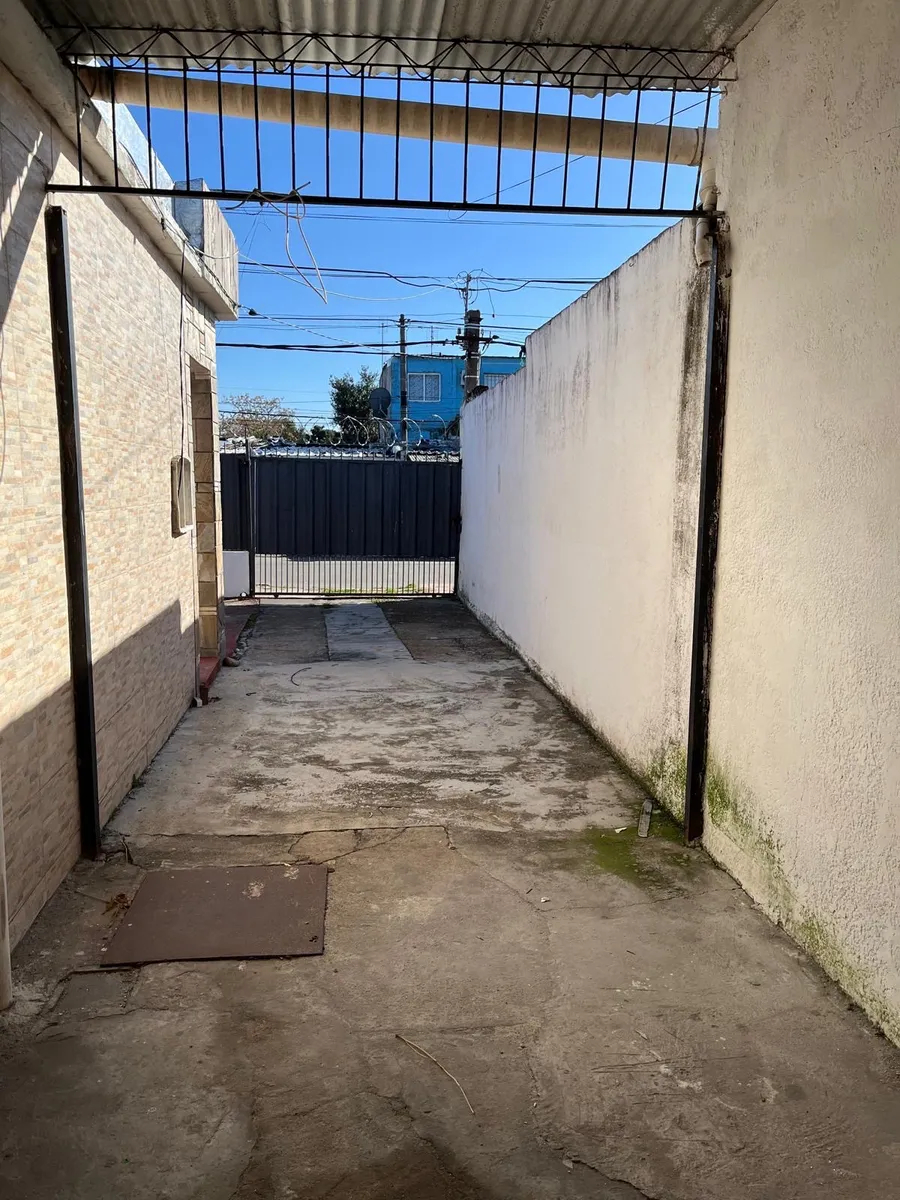  Venta Casa 2 Dormitorios Villa Española con jardin y cochera