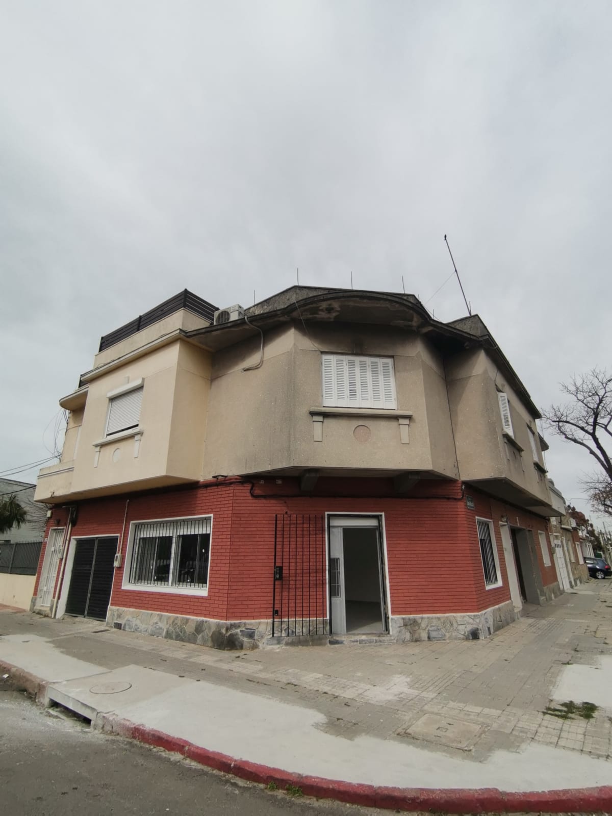  Venta apartamento o local comercial Parque Batlle