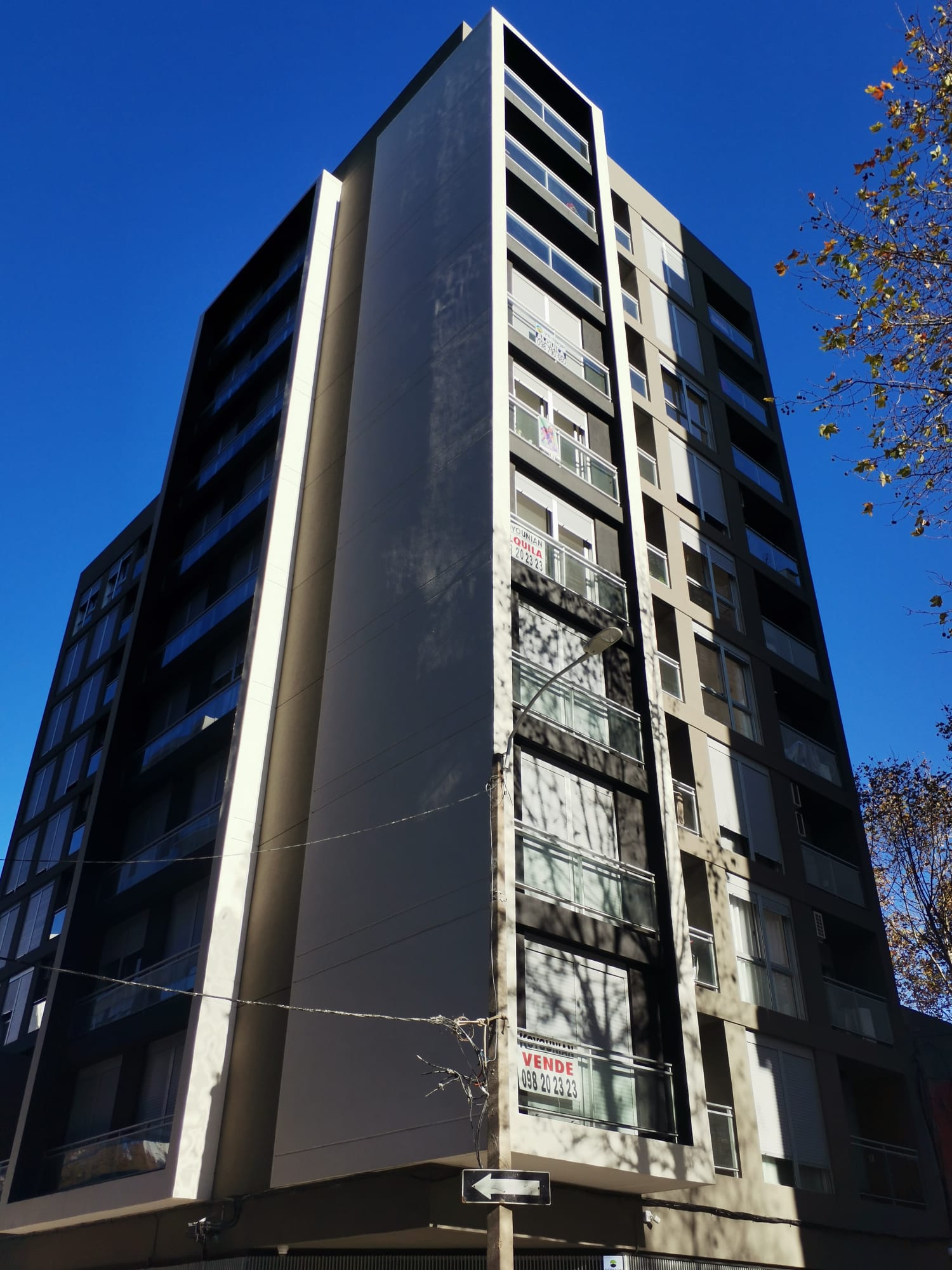  Alquiler apartamento 2 dormitorios cordón 