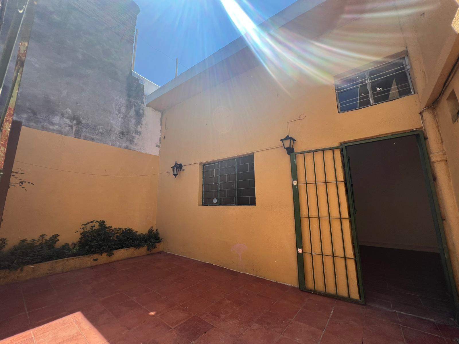  apartamento venta 1 dormitorio la comercial tres cruces 