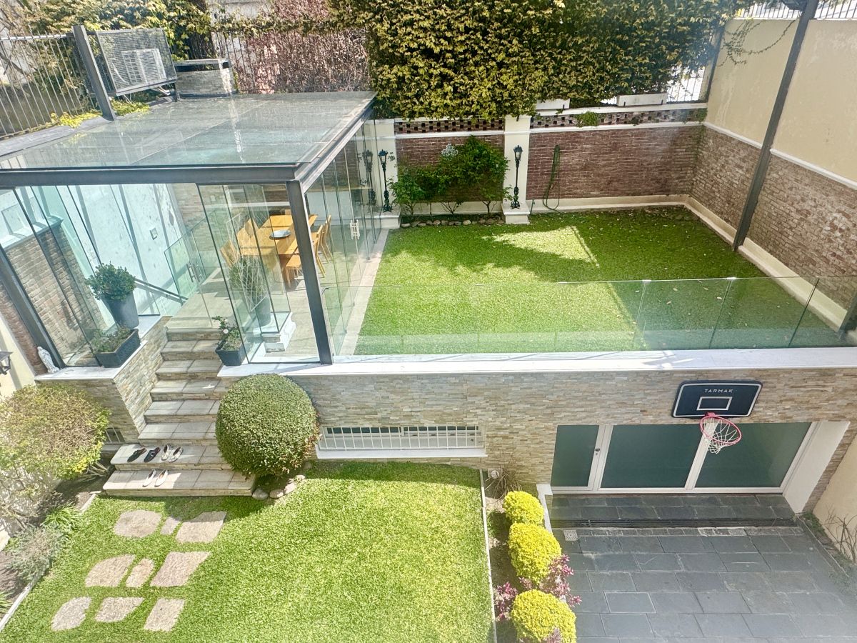  Excelente Casa 4 Dormitorios con Piscina Punta Carretas