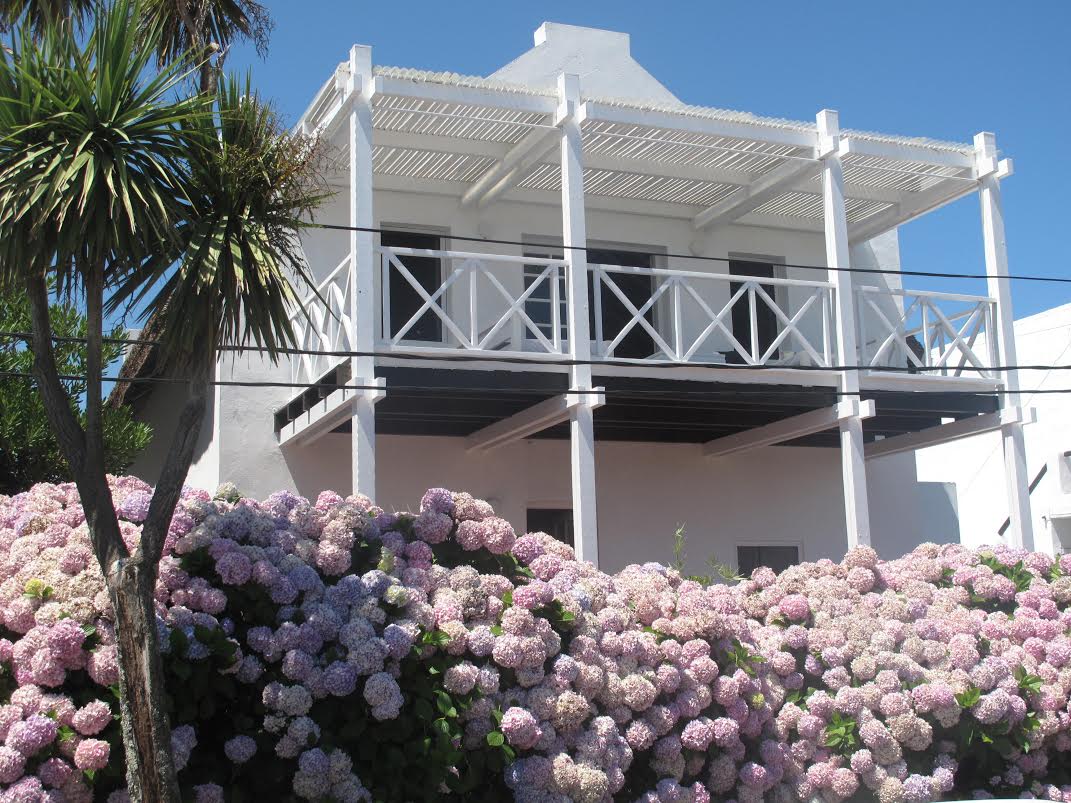EN ALQUILER, CASA DE 4 DORMITORIOS A PASOS DE LA POSTA DEL CANGREJO ...