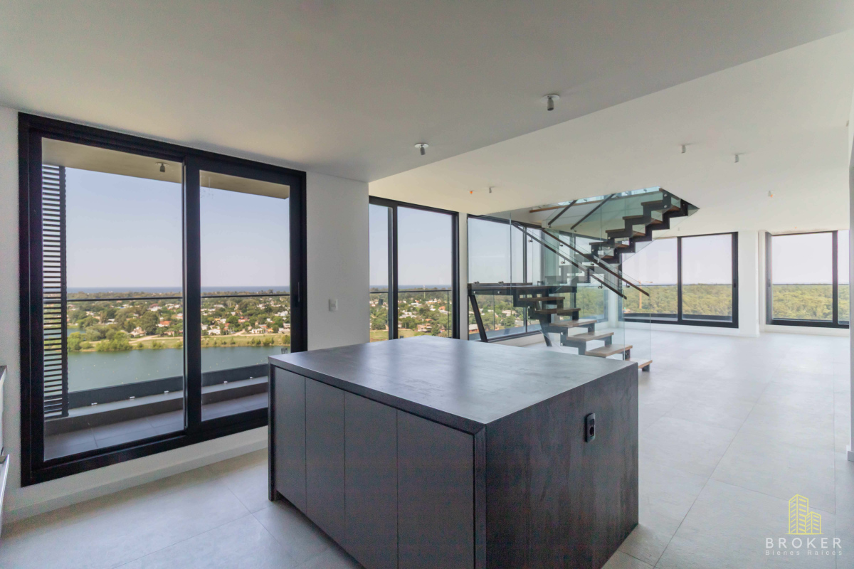  venta duplex 4 suites en carrasco boating