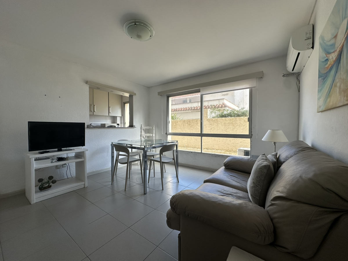  Venta Departamento Peniunsula Punta del Este 2 dormitorios gastos bajos!