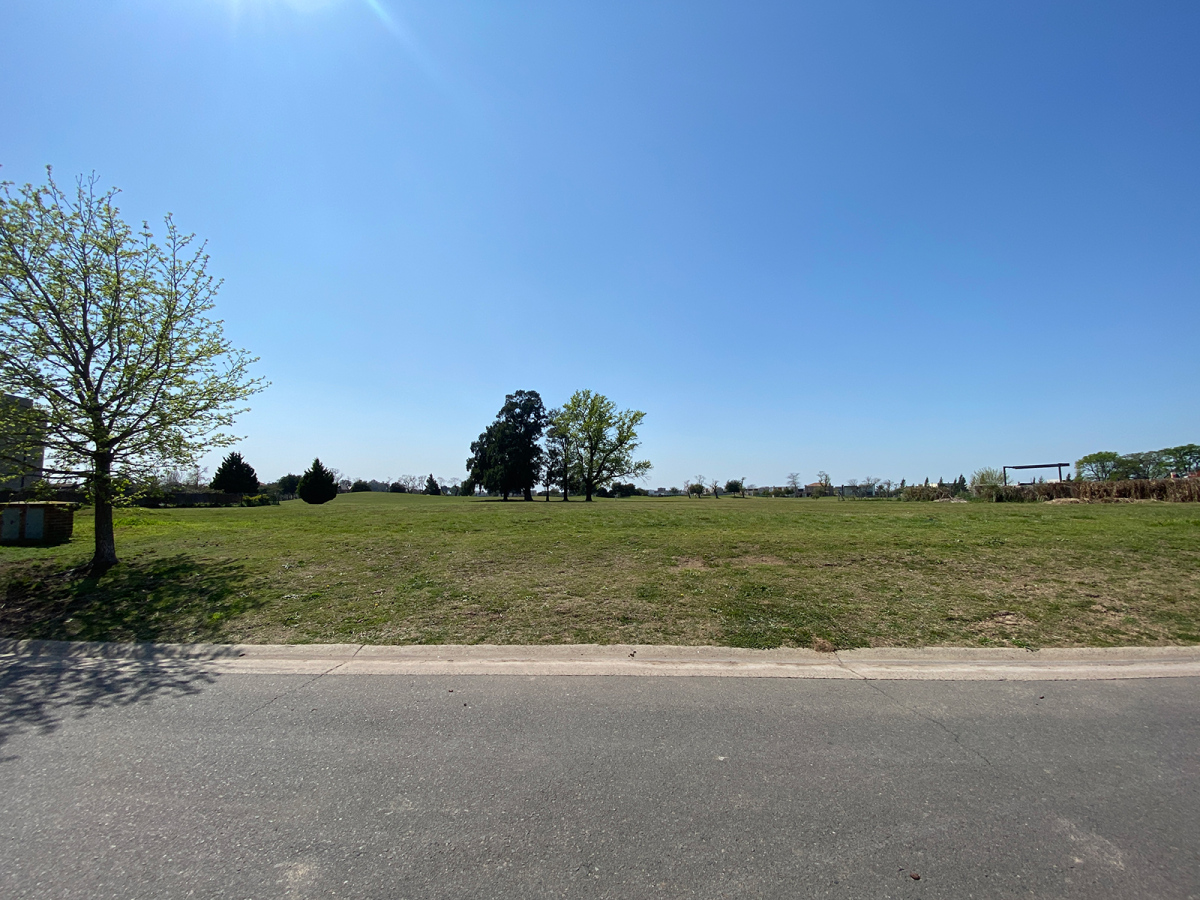  Lote en Venta en Haras Santa María - Barrio Los Robles