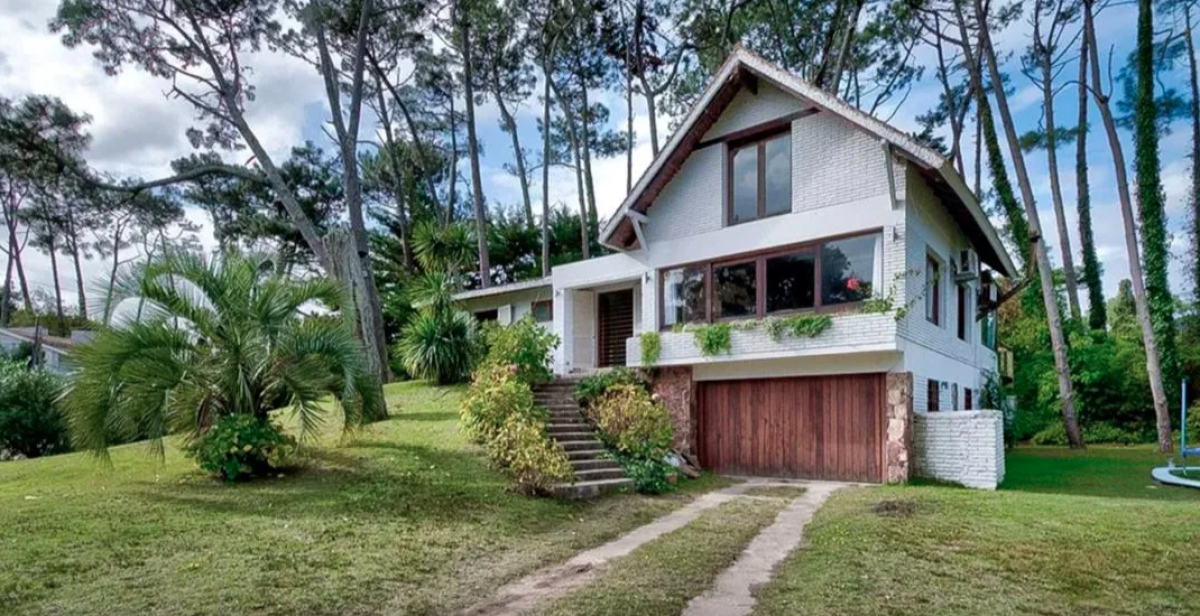  Venta amplia y cómoda casa en San Rafael 