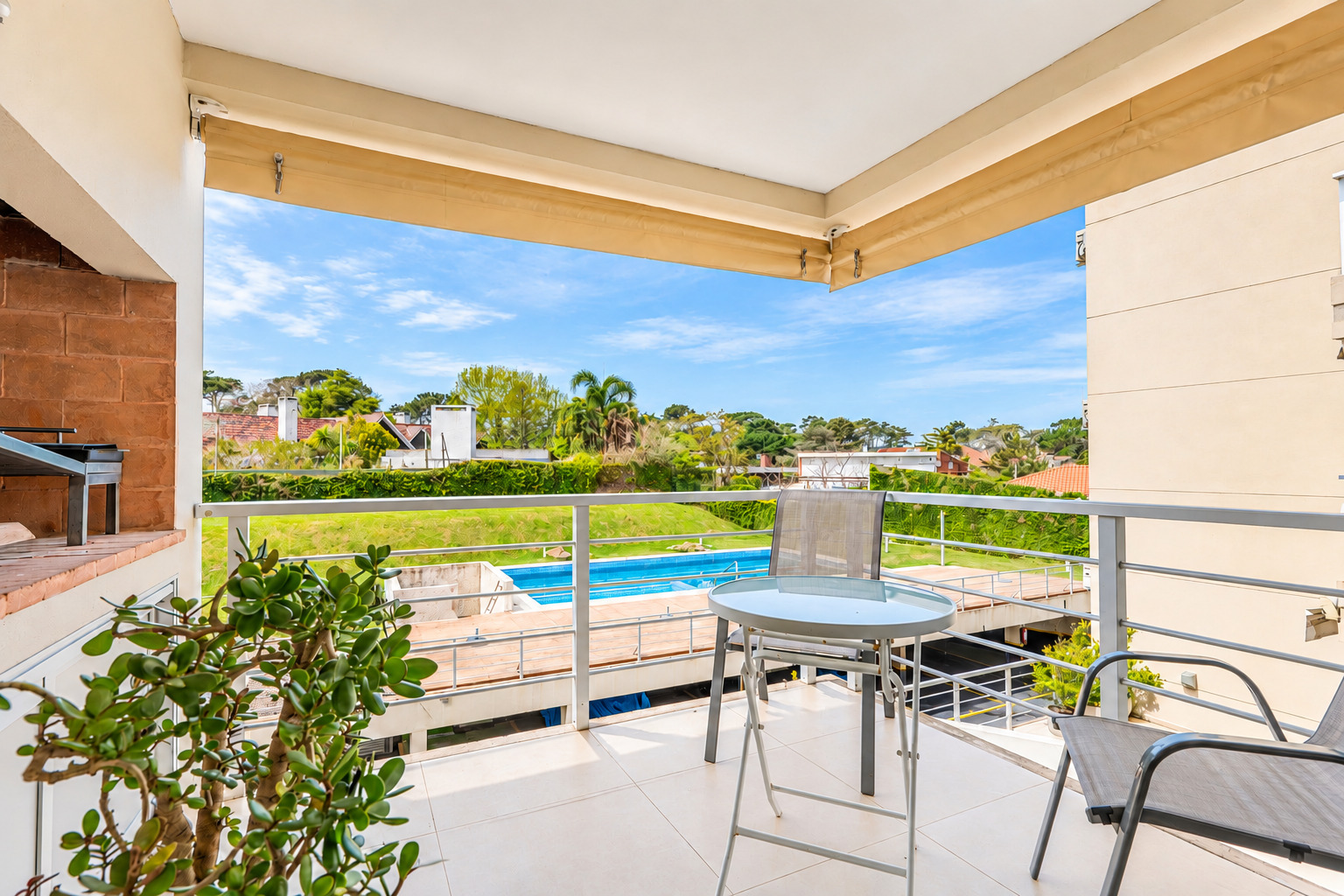  1 DORMI EN VENTA PLAYA MANSA CON O SIN MUEBLES 