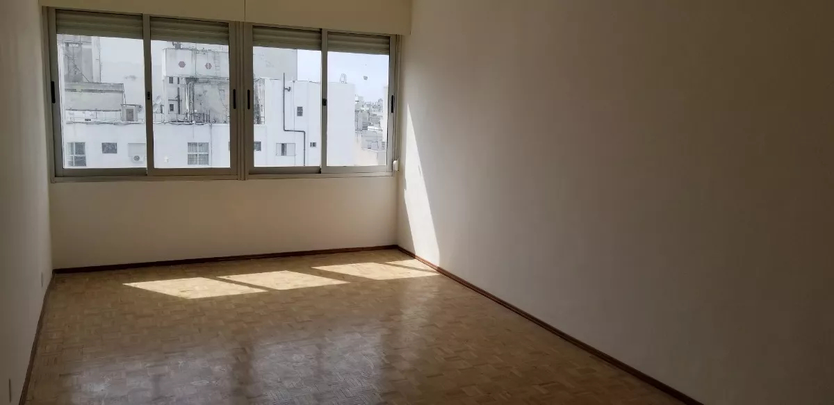  Vendo Apartamento, 2 Dormitorios, 2 Baños, Barrio Centro