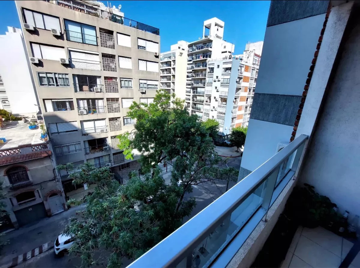  Alquilo apartamento 1 dormitorio con balcón Barrio Pocitos